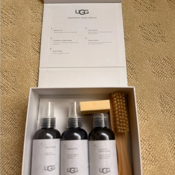 UGG Sheepskin & Suede Care Kit in White Box - Picture 3 of 3